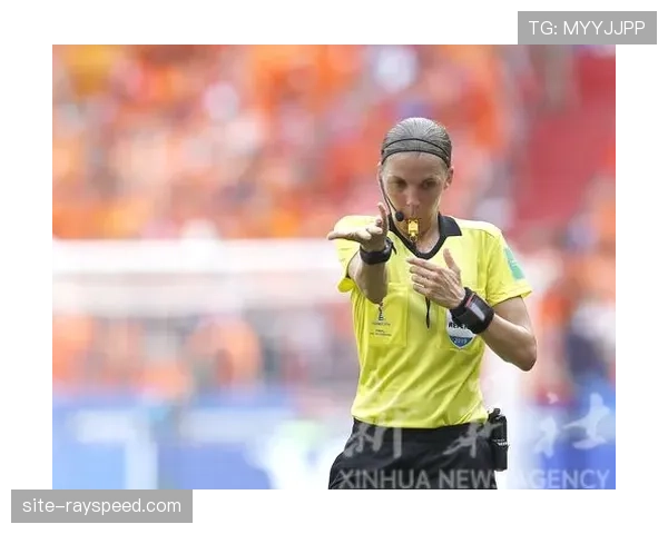 观点:为迎合高压潮流,法甲裁判对身体对抗的尺度是否过于宽松? 观点:为迎合高压潮流,法甲裁判对身体对抗的尺度是否过于宽松?