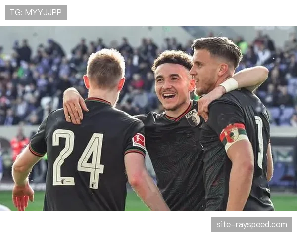 奥格斯堡2-2战平波鸿，双方各取一分但保级形势依旧严峻